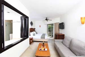 Select Club Deluxe Deluxe Rooms at Sandos Eco Resort